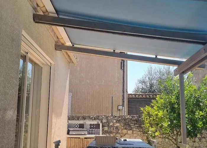 Apartmán Isanna Piscine 15 Min De La